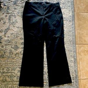 Women’s trousers
